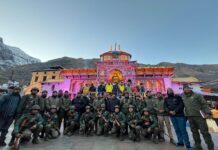 जनपद चमोली में सुरक्षा के कड़े इंतज़ाम, आर्मी और जनपद पुलिस के जबर्दस्त तालमेल से बद्रीनाथ धाम में की गई संयुक्त सुरक्षा ड्रिल