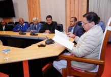 मुख्यमंत्री से अध्यक्ष संघर्ष समिति बार एसोसिएशन देहरादून के पदाधिकारियों ने की भेंट