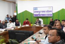 मुख्य सचिव का चम्पावत दौरा-विकास परियोजनाओं की समीक्षा, प्रगति में तेजी लाने के दिए निर्देश