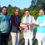 मुख्यमंत्री धामी बोले-औपचारिक भेंटों में स्थानीय उत्पादों को दें प्राथमिकता