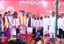 मुख्यमंत्री धामी ने मदनपल्ली में ‘अटल-मोदी सुशासन यात्रा’ में प्रतिभाग किया