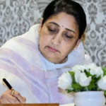 सुनित्रा की शपथ, आंखों में आंसू और कंधों पर जिम्मेदारी: अजित ‘दादा’ की मौत के बाद राजनीतिक शून्य भरने की कोशिश