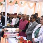 “जन-जन की सरकार, जन-जन के द्वार” अभियान ने रचा नया कीर्तिमान, मुख्यमंत्री धामी के नेतृत्व में एक ही दिन में 7,876 नागरिकों तक पहुंची सरकार