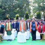 सामूहिक वंदे मातरम् गायन कार्यक्रम में शामिल हुए मुख्यमंत्री पुष्कर सिंह धामी