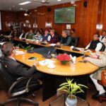 एस्केप टनल को समानांतर सड़कों (पैरेलल रोड्स) के रूप में किया जाए विकसित: मुख्यमंत्री