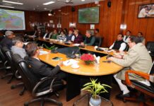 एस्केप टनल को समानांतर सड़कों (पैरेलल रोड्स) के रूप में किया जाए विकसित: मुख्यमंत्री