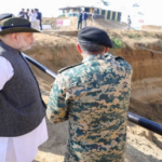 गृह मंत्री शाह ने किया 242 करोड़ रुपये की परियोजनाओं का शिलान्यास, अग्रिम चौकी पर जवानों के साथ भोजन