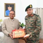 मंत्री गणेश जोशी से मिले मध्य कमान के आर्मी कमाण्डर, सैन्यधाम का किया संयुक्त निरीक्षण