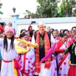 सीएम के निजी आवास में पारंपरिक हर्षोल्लास के साथ मनाया गया होली पर्व