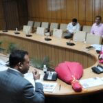 समाज कल्याण मंत्री खजान दास ने ली विभाग की समीक्षा बैठक