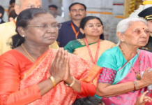 राष्ट्रपति द्रौपदी मुर्मु ने वृंदावन स्थित प्रेम मंदिर और इस्कॉन मंदिर में पूजा-अर्चना की