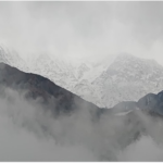 हिमाचल में भारी बारिश-बर्फबारी, हिमखंड गिरा; तीन नेशनल हाईवे समेत 100 सड़कें बंद