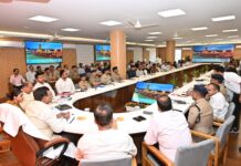 मुख्य सचिव ने कुंभ मेले की सभी व्यवस्थाओं को समय से पूरा करने के निर्देश दिए