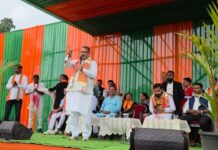 मंत्री जोशी ने असम में रंगानदी विधानसभा क्षेत्र से भाजपा प्रत्याशी के समर्थन में जनसभा को संबोधित किया