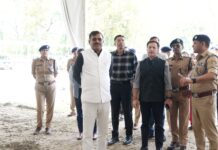 मुख्य सचिव ने पीएम मोदी के दौरे की तैयारियों को लेकर कार्यक्रम स्थल का निरीक्षण किया