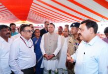 सीएम धामी ने जसवंत ग्राउंड में पीएम मोदी के कार्यक्रम स्थल का निरीक्षण किया