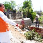 सीएम ने दिए पुल निर्माण कार्य निर्धारित समयसीमा के भीतर पूर्ण करने के निर्देश