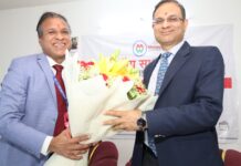 आरबीआई गवर्नर संजय मल्होत्रा ने सीएफएल के वित्तीय साक्षरता शिविर का दौरा किया