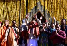 ग्यारहवें ज्योर्तिलिंग केदारनाथ धाम के कपाट खुले, जय श्री केदार के उदघोष से प्रफुल्लित हुई बाबा केदार की नगरी