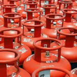 पश्चिम एशिया तनाव के बीच ईंधन आपूर्ति सुचारू, सरकार ने स्थिति नियंत्रण में बताई