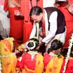 डोल आश्रम में मुख्यमंत्री ने श्री पीठम स्थापना महोत्सव में किया प्रतिभाग, 1100 कन्याओं का पूजन व माँ राजेश्वरी का किया अभिषेक