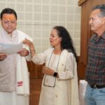 मुख्यमंत्री ने प्रदेश के विभिन्न जनपदों से आए लोगों की समस्याओं को सुना
