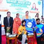 हिमाद्रि आइस रिंक की प्रथम वर्षगांठ कार्यक्रम में शामिल हुए मुख्यमंत्री पुष्कर सिंह धामी