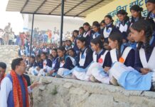 मुख्यमंत्री ने छात्र-छात्राओं से किया संवाद, उज्ज्वल भविष्य की दी शुभकामनाएं