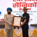 लोक भवन नैनीताल में आयोजित ‘एक शाम सैनिकों के नाम’ कार्यक्रम में सैनिकों और पूर्व सैनिकों का हुआ सम्मान
