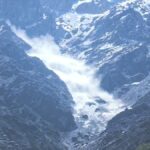 हिमालयी क्षेत्र कंचनगंगा में टूटा ग्लेशियर, नुकसान की कोई सूचना नहीं