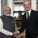 प्रधानमंत्री नरेन्द्र मोदी ने नॉर्वे के प्रधानमंत्री योनस गौर स्टोर से ओस्लो में वार्ता की