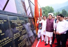 मुख्यमंत्री ने नैनीताल को दी 96.71 करोड़ की योजनाओं की सौगात