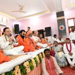 संत समाज भारतीय संस्कृति और राष्ट्र चेतना का संवाहकः सीएम