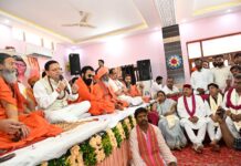 संत समाज भारतीय संस्कृति और राष्ट्र चेतना का संवाहकः सीएम