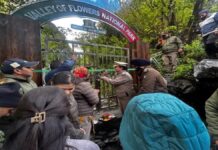 विश्व प्रसिद्ध फूलों की घाटी पर्यटकों के लिए खुली