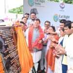 स्पर्श हिमालय विश्वविद्यालय ने स्वच्छता पखवाड़ा के तहत चलाया स्वच्छता एवं पौधारोपण अभियान