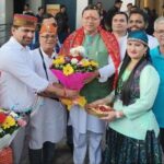 मुंबई में प्रवासी उत्तराखंडवासियों से मुख्यमंत्री धामी का आत्मीय संवाद, विकास यात्रा और भविष्य के विजन को किया साझा