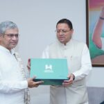 मुख्यमंत्री ने केंद्रीय रेल मंत्री से रेल परियोजनाओं एवं कनेक्टिविटी विस्तार पर की चर्चा