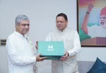 मुख्यमंत्री ने केंद्रीय रेल मंत्री से रेल परियोजनाओं एवं कनेक्टिविटी विस्तार पर की चर्चा