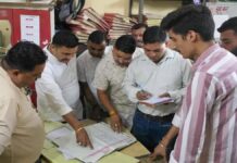 मंत्री का नगर पालिका में छापा, गायब मिले कई अधिकारी व कर्मचारी