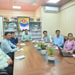निर्माण एजेंसियों को गुणवत्ता और समयबद्धता के साथ कार्य पूरा करने के निर्देश