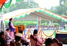 स्वतंत्रता दिवस पर मुख्यमंत्री धामी ने देहरादून के परेड ग्राउंड में राज्य स्तरीय समारोह में किया ध्वजारोहण