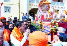 टपकेश्वर महादेव की भव्य शोभायात्रा में शामिल हुए मुख्यमंत्री पुष्कर सिंह धामी